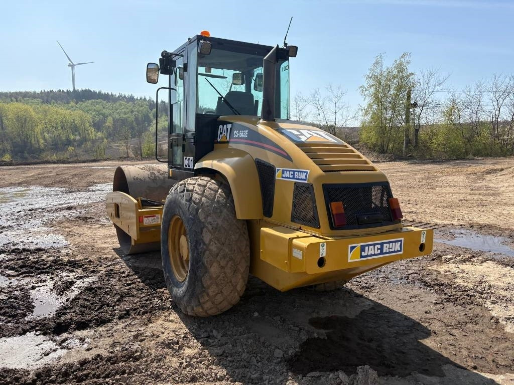 CAT CS 563 E - Kompaktor: obrázek 3 CAT CS 563 E - Kompaktor: obrázek 3