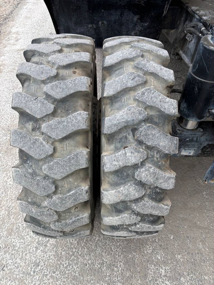 Kolesové rýpadlo Hitachi ZX 140 W-5B: obrázek 21