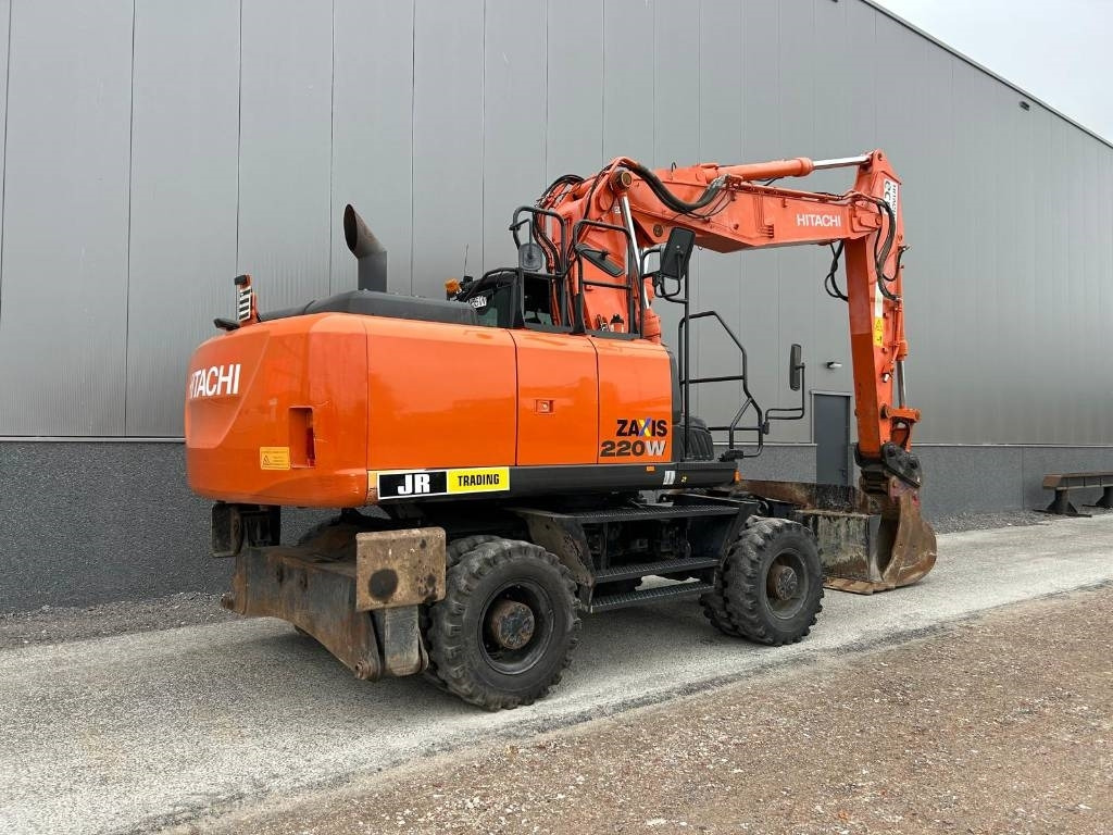 Hitachi ZX220W-5B - Kolesové rýpadlo: obrázek 4 Hitachi ZX220W-5B - Kolesové rýpadlo: obrázek 4