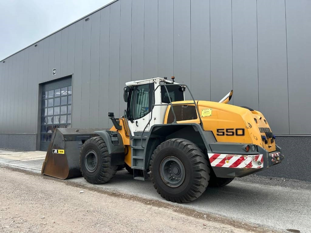 Liebherr L 550 (Comes with High-tip - Mit Hochkipper) - Kolový nakladač: obrázek 3 Liebherr L 550 (Comes with High-tip - Mit Hochkipper) - Kolový nakladač: obrázek 3