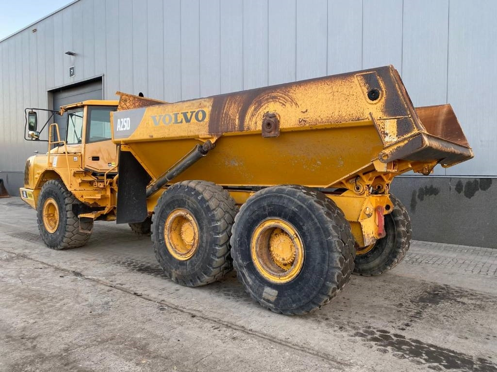 Volvo A 25 D - Kloubový sklápěč: obrázek 3 Volvo A 25 D - Kloubový sklápěč: obrázek 3