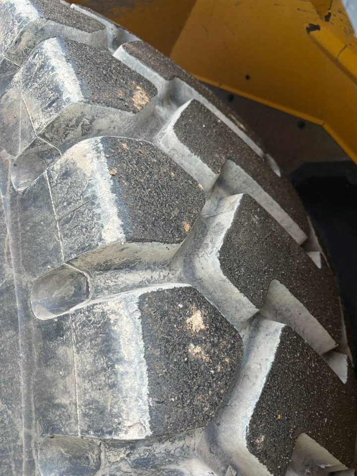 Kloubový sklápěč Volvo A 25 G: obrázek 26 Kloubový sklápěč Volvo A 25 G: obrázek 26