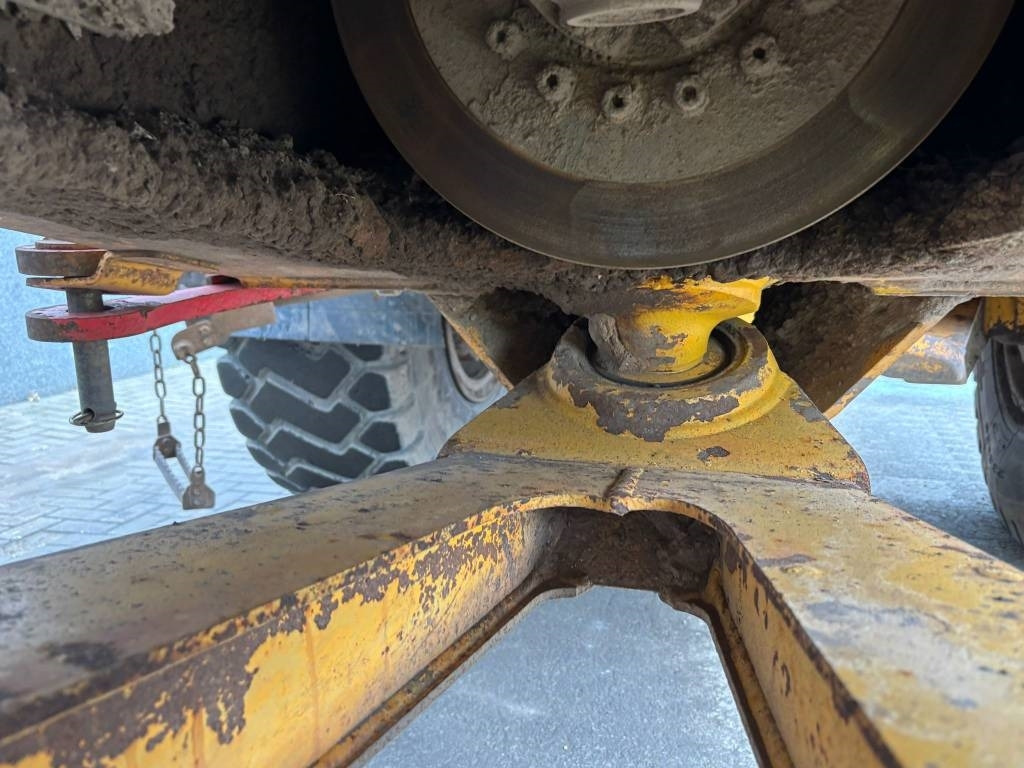 Kloubový sklápěč Volvo A 25 G: obrázek 22 Kloubový sklápěč Volvo A 25 G: obrázek 22