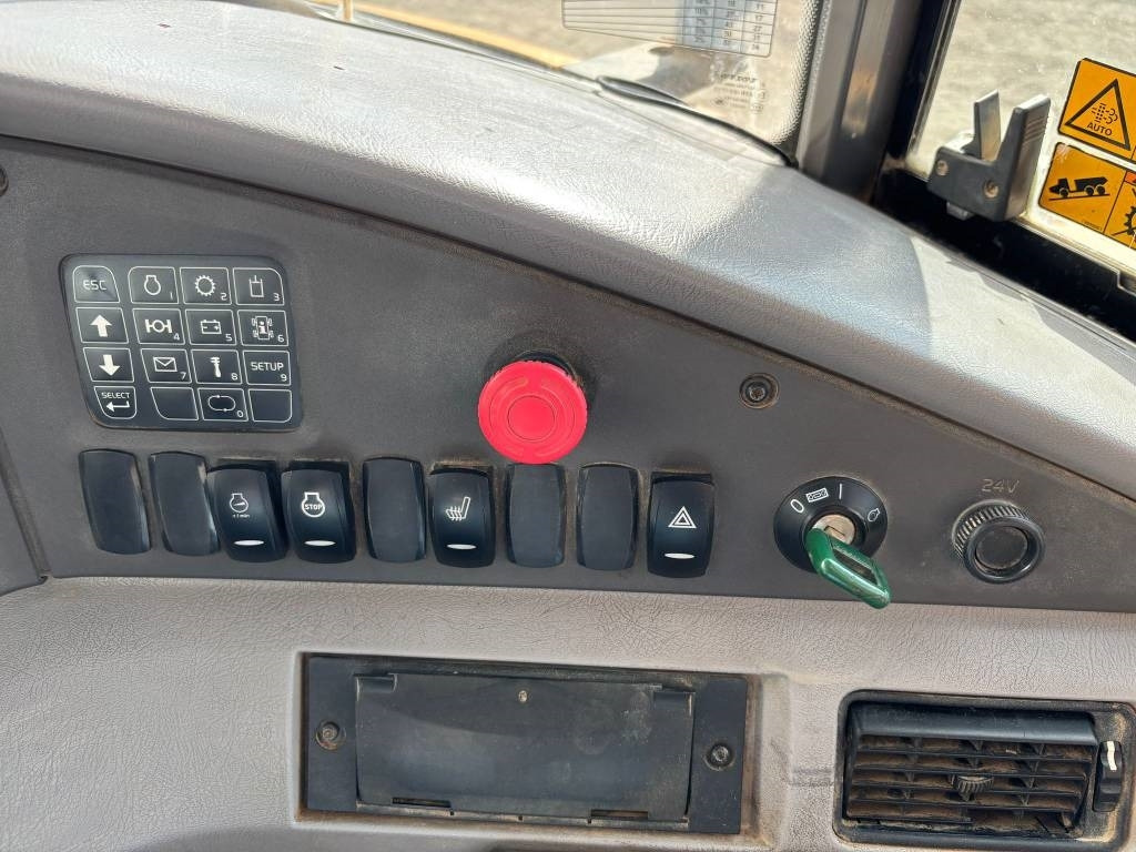 Volvo A 40 F leasing Volvo A 40 F: obrázek 13 Volvo A 40 F leasing Volvo A 40 F: obrázek 13