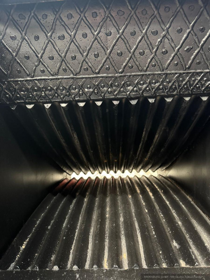 MB Crusher Brecherlöffel BF60.1 S4 komplett überholt - Lžíce: obrázek 5 MB Crusher Brecherlöffel BF60.1 S4 komplett überholt - Lžíce: obrázek 5