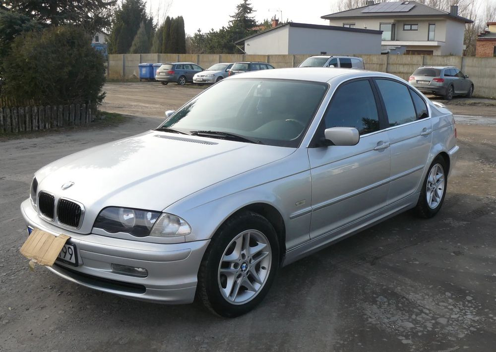 BMW Seria 3 320i - Sedan: obrázek 3 BMW Seria 3 320i - Sedan: obrázek 3