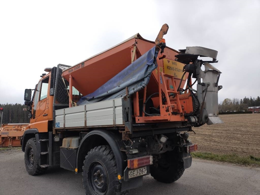 Mercedes-Benz Unimog ,hiekoitin,aura,kippilava - Vozidlo pro zimní údržbu: obrázek 4 Mercedes-Benz Unimog ,hiekoitin,aura,kippilava - Vozidlo pro zimní údržbu: obrázek 4