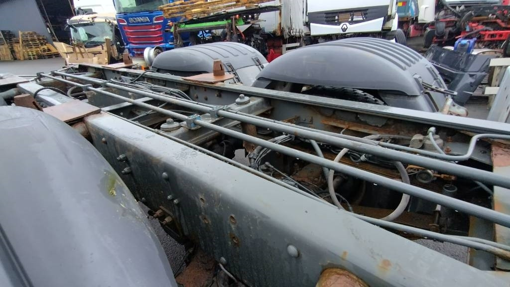 Scania R164 480 rautajouset,av4100mm , ADR. HIENO!! - Podvozek s kabinou: obrázek 4 Scania R164 480 rautajouset,av4100mm , ADR. HIENO!! - Podvozek s kabinou: obrázek 4