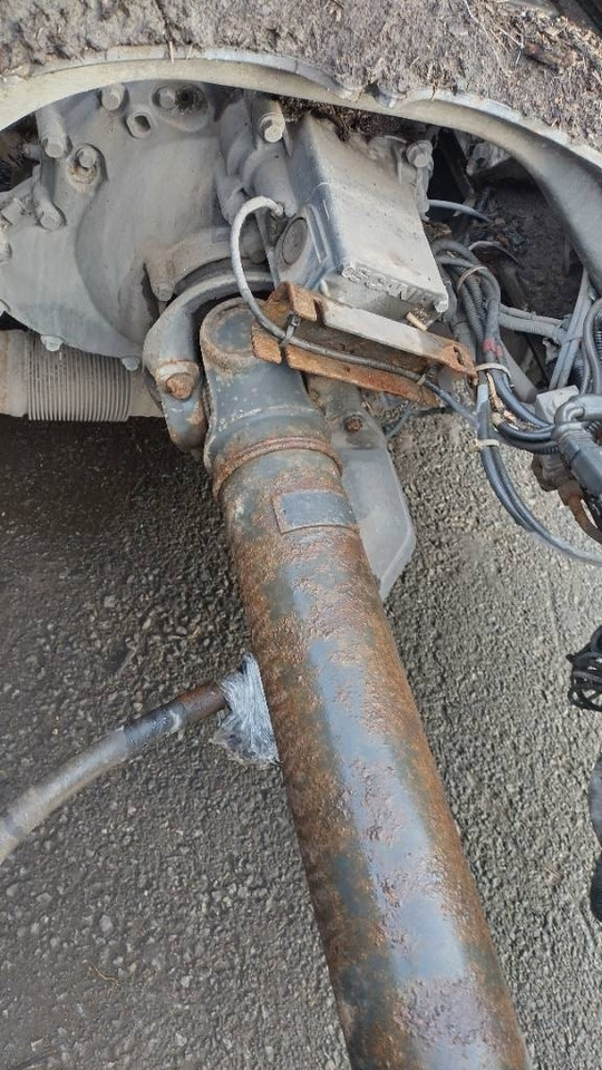 Scania R580 8x2 täysilma alusta,8m runko - Podvozek s kabinou: obrázek 5 Scania R580 8x2 täysilma alusta,8m runko - Podvozek s kabinou: obrázek 5