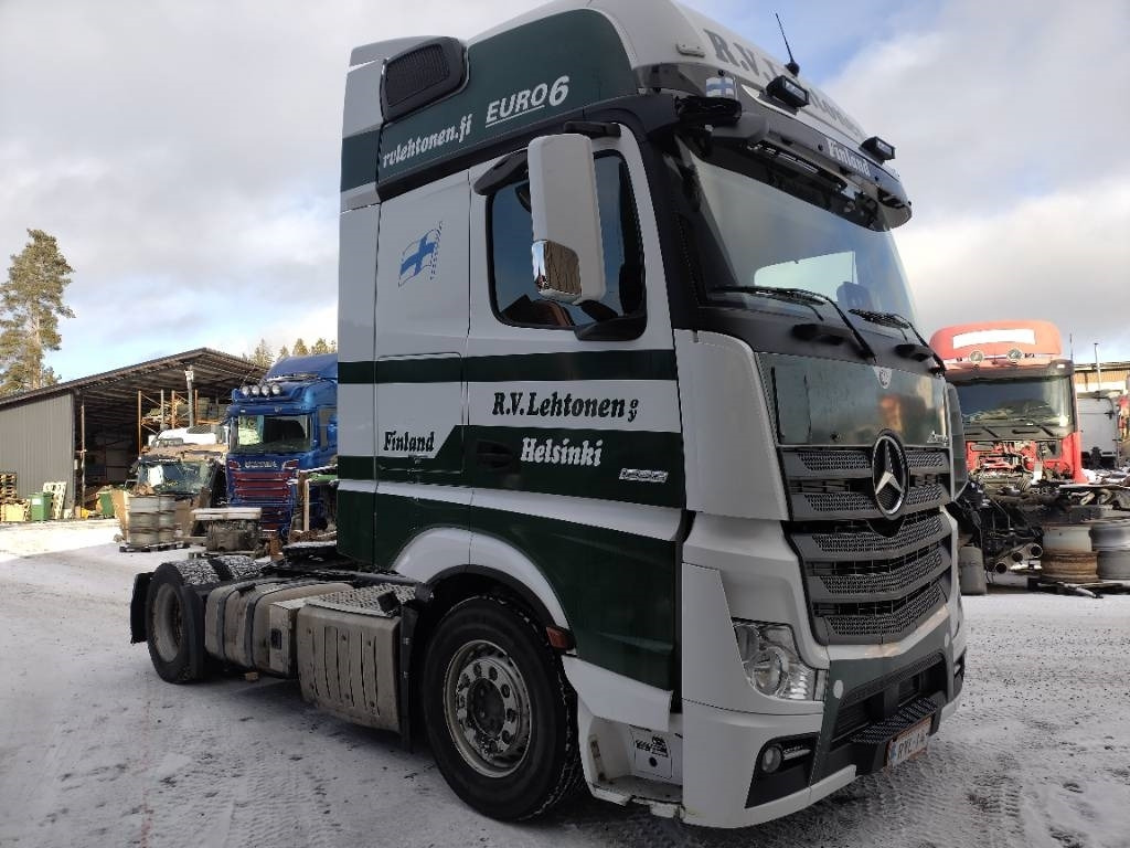 Mercedes-Benz Actros 1848 mega veturi - Tahač: obrázek 1 Mercedes-Benz Actros 1848 mega veturi - Tahač: obrázek 1