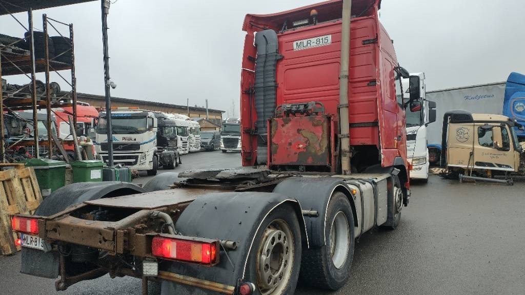 Volvo FH480 6x2 takateli veturi, hydrauliikka,manuaali  - Tahač: obrázek 2 Volvo FH480 6x2 takateli veturi, hydrauliikka,manuaali  - Tahač: obrázek 2