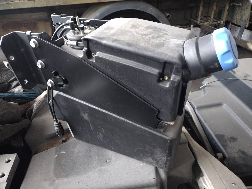 Volvo Adblue säiliö FL - Rám/ Šasi pro Nákladní auto: obrázek 1 Volvo Adblue säiliö FL - Rám/ Šasi pro Nákladní auto: obrázek 1