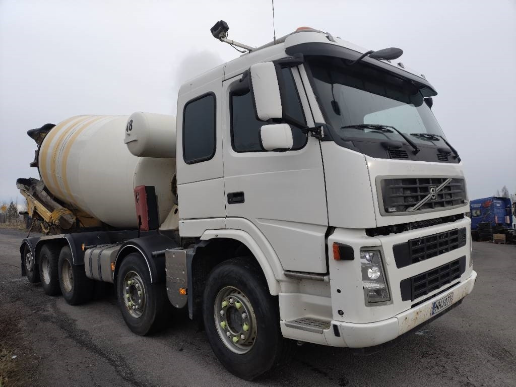 Volvo FM13 10*4 betoniauto,ränni - Autodomíchávač: obrázek 2 Volvo FM13 10*4 betoniauto,ränni - Autodomíchávač: obrázek 2
