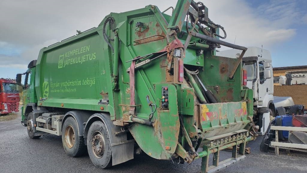 Volvo FM330 6x2 Norba pakkaaja,molokki nostin, manuaali  - Vůz na odvoz odpadků: obrázek 5 Volvo FM330 6x2 Norba pakkaaja,molokki nostin, manuaali  - Vůz na odvoz odpadků: obrázek 5
