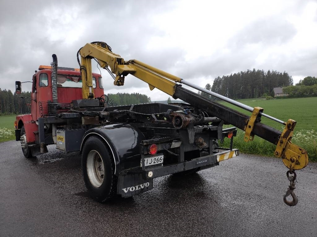 Volvo N7 Tico nosturi ja vl-laite,280tkm!! - Ramenový nosič kontajnerov: obrázek 4 Volvo N7 Tico nosturi ja vl-laite,280tkm!! - Ramenový nosič kontajnerov: obrázek 4