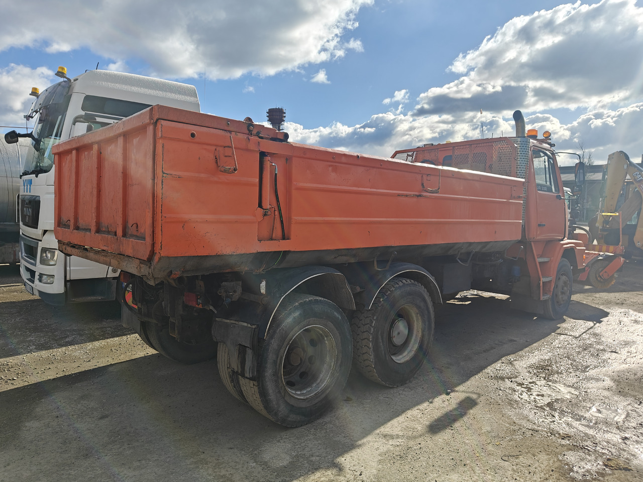 SISU SR 332 - Sklápěč: obrázek 4 SISU SR 332 - Sklápěč: obrázek 4