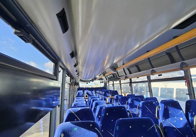 Irisbus CROSSWAY/ SPROWADZONY/ KLIMATYZACJA/ MANUAL - Autobus příměstský: obrázek 3 Irisbus CROSSWAY/ SPROWADZONY/ KLIMATYZACJA/ MANUAL - Autobus příměstský: obrázek 3