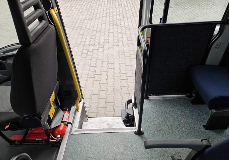 Minibus, Mikrobus Iveco A50C17 DAILY / SPROWADZONE / MANUAL / EEV: obrázek 20