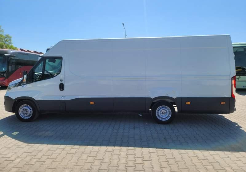 Iveco DAILY 35-140 / SPROWADZONY Z FRANCJI / TEMPOMAT - Furgon: obrázek 5 Iveco DAILY 35-140 / SPROWADZONY Z FRANCJI / TEMPOMAT - Furgon: obrázek 5