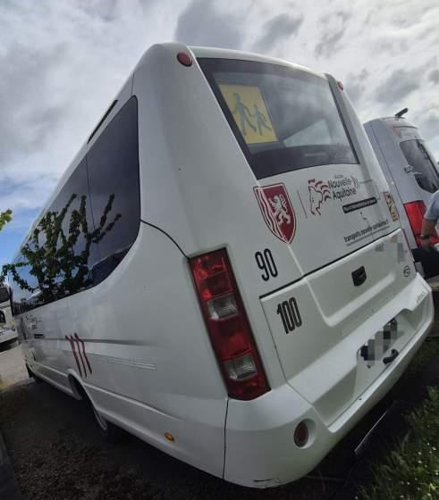 Iveco FERQUI SUNRISE / 35 MIEJSC/ EURO 6 SPROWADZONE - Minibus, Mikrobus: obrázek 2 Iveco FERQUI SUNRISE / 35 MIEJSC/ EURO 6 SPROWADZONE - Minibus, Mikrobus: obrázek 2