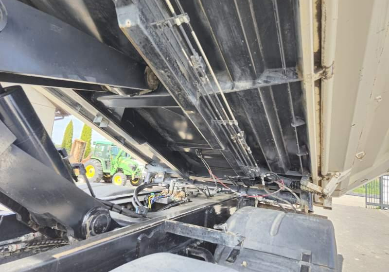 Sklápěč MAN TGS 26.360 / 2 STRONNA WYWROTKA/ EURO 6: obrázek 16 Sklápěč MAN TGS 26.360 / 2 STRONNA WYWROTKA/ EURO 6: obrázek 16