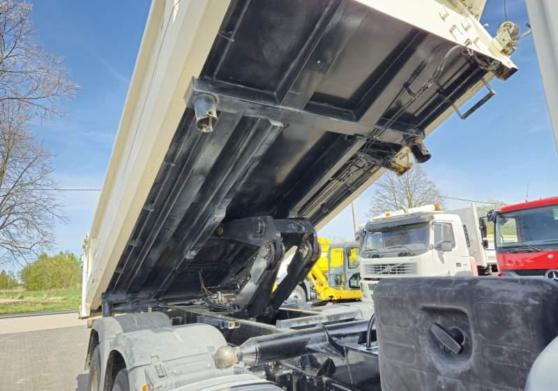 Sklápěč MAN TGS 26.360 / 2 STRONNA WYWROTKA/ EURO 6: obrázek 15 Sklápěč MAN TGS 26.360 / 2 STRONNA WYWROTKA/ EURO 6: obrázek 15