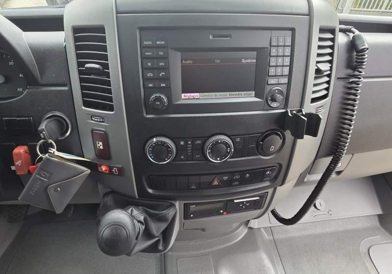 Mercedes-Benz SPRINTER TRANSFER 35 / SPROWADZONY/ 6 800 KM - Minibus, Mikrobus: obrázek 2 Mercedes-Benz SPRINTER TRANSFER 35 / SPROWADZONY/ 6 800 KM - Minibus, Mikrobus: obrázek 2