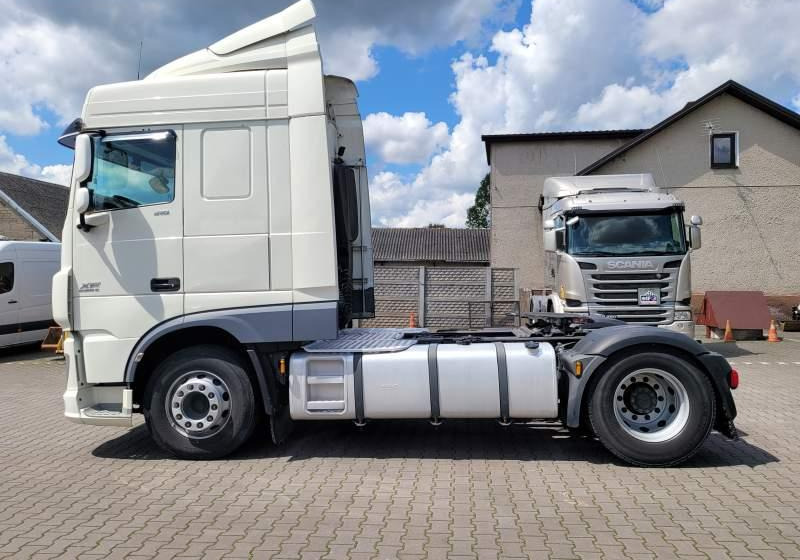 DAF XF510 SPACE CAB / SPROWADZONY / MANUAL / RETARDER - Tahač: obrázek 5 DAF XF510 SPACE CAB / SPROWADZONY / MANUAL / RETARDER - Tahač: obrázek 5