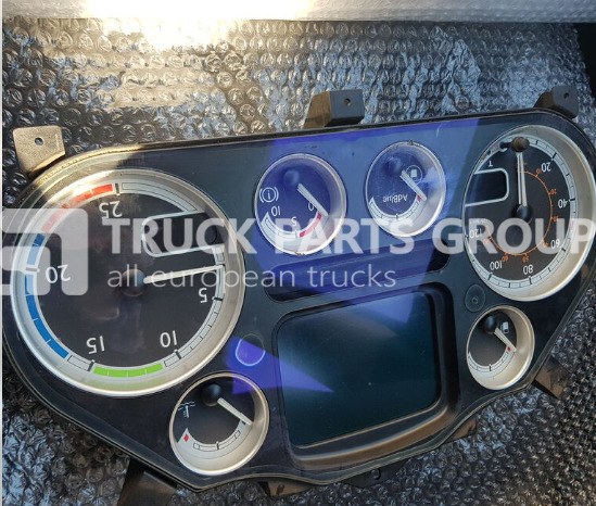DAF 105XF, EURO 4, EURO 5, CF instrument panel, instrument cluster, dashboard - Palubní deska pro Nákladní auto: obrázek 1 DAF 105XF, EURO 4, EURO 5, CF instrument panel, instrument cluster, dashboard - Palubní deska pro Nákladní auto: obrázek 1