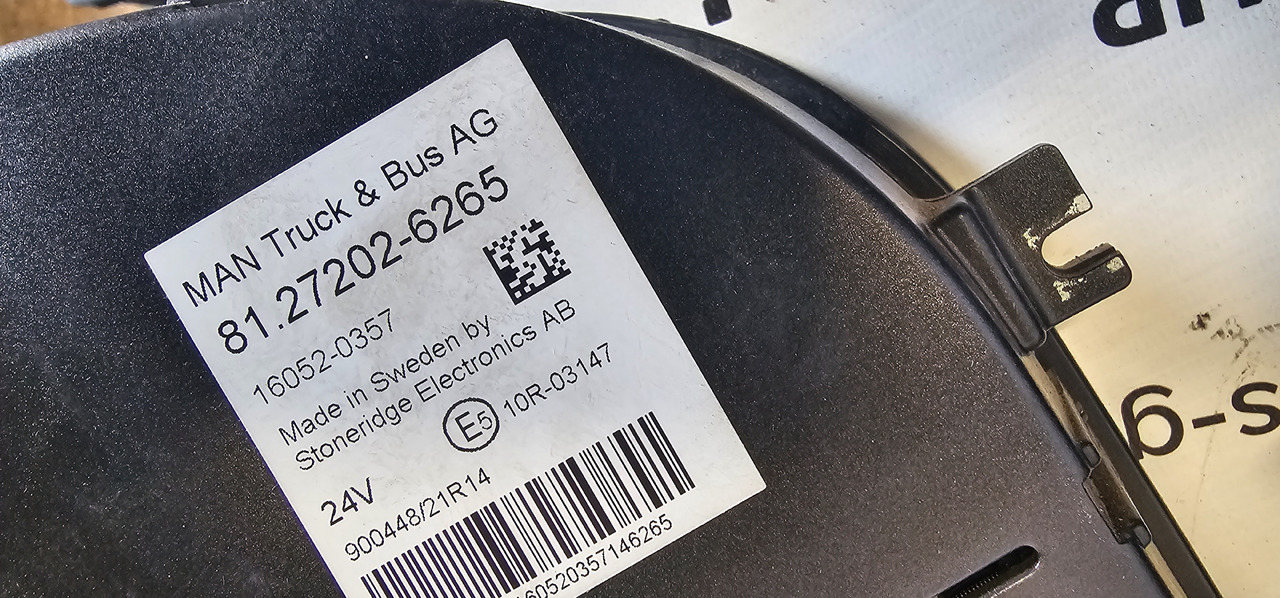 MAN MAN TGX / TGS EURO6 instrument panel, dashboard, information panel, instrument cluster 81272026265, 81258077136, 81272026268, 81258077149, 81258077142, 81272026252, 81272026254, 81258077138, 812720262 - Náhradní díly: obrázek 4 MAN MAN TGX / TGS EURO6 instrument panel, dashboard, information panel, instrument cluster 81272026265, 81258077136, 81272026268, 81258077149, 81258077142, 81272026252, 81272026254, 81258077138, 812720262 - Náhradní díly: obrázek 4