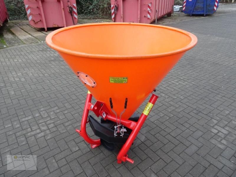 Dexwal Salzstreuer Düngerstreuer Streuer Trichterstreuer 200 Liter - Sypač písku/ Soli: obrázek 1 Dexwal Salzstreuer Düngerstreuer Streuer Trichterstreuer 200 Liter - Sypač písku/ Soli: obrázek 1