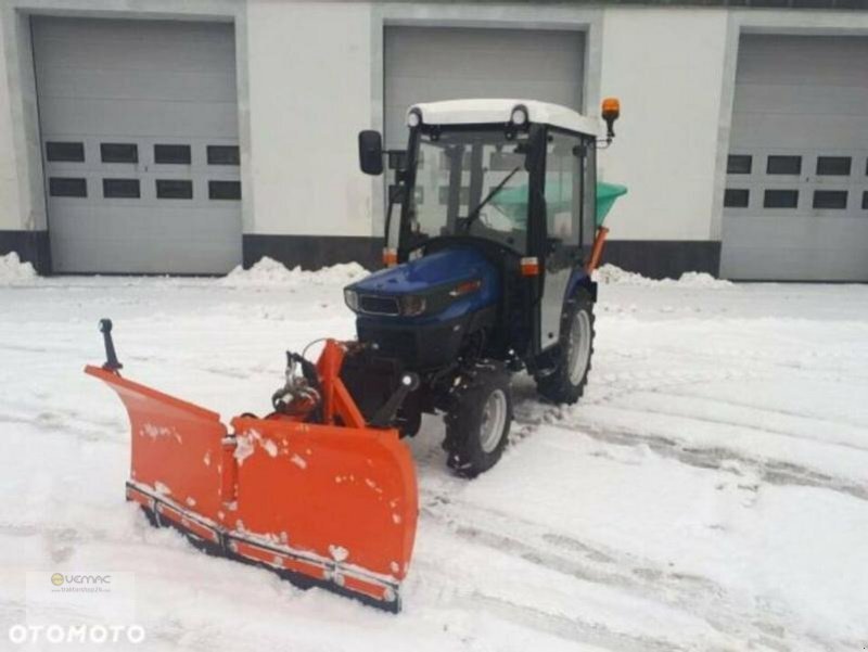 Farmtrac Farmtrac 26 26PS Hydrostat Winterdienst Schneeschild Streuer NEU - Komunální traktor: obrázek 2 Farmtrac Farmtrac 26 26PS Hydrostat Winterdienst Schneeschild Streuer NEU - Komunální traktor: obrázek 2