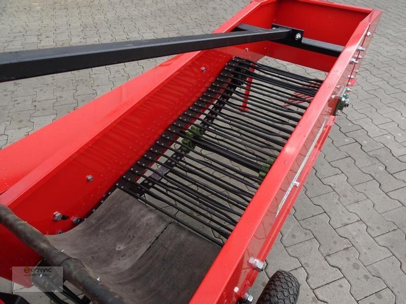 Vemac Kartoffelroder Basic Siebkettenroder Roder Kartoffelernter Kettenroder NEU - Bramborový kombajn: obrázek 5 Vemac Kartoffelroder Basic Siebkettenroder Roder Kartoffelernter Kettenroder NEU - Bramborový kombajn: obrázek 5