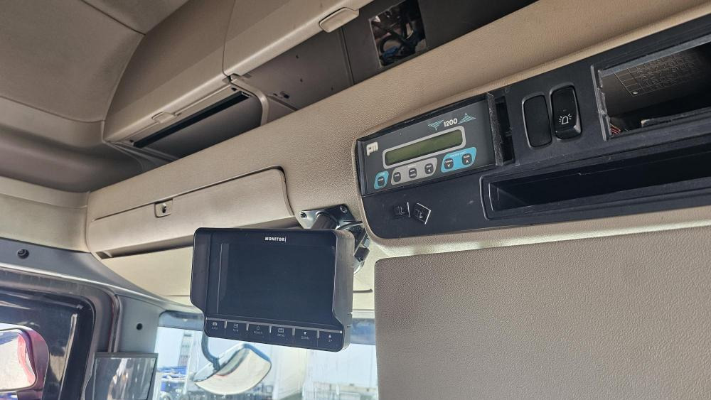 Scania R450 - Tahač: obrázek 2 Scania R450 - Tahač: obrázek 2