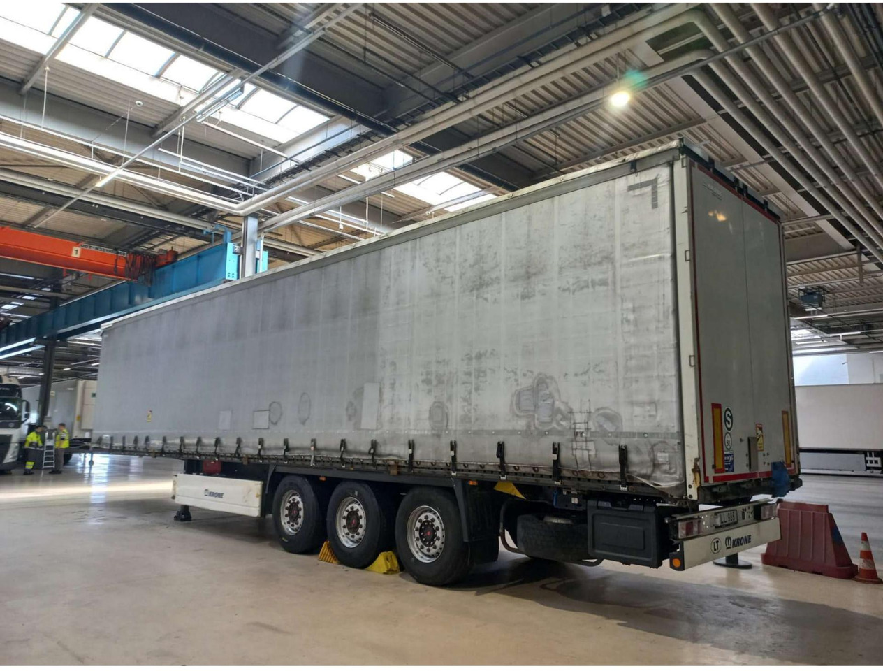 2018 Krone SDP Profi Liner Standard Lifting Axle - Plachtový návěs: obrázek 4 2018 Krone SDP Profi Liner Standard Lifting Axle - Plachtový návěs: obrázek 4