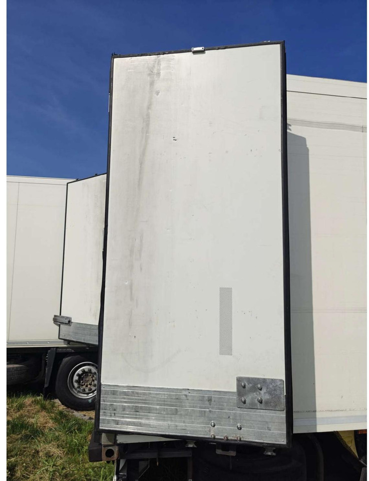 2018 Krone SDR Double Deck Cool Liner FP45 ThermoKing SLXi 300 Lifting Axle - Chladírenský návěs: obrázek 5 2018 Krone SDR Double Deck Cool Liner FP45 ThermoKing SLXi 300 Lifting Axle - Chladírenský návěs: obrázek 5