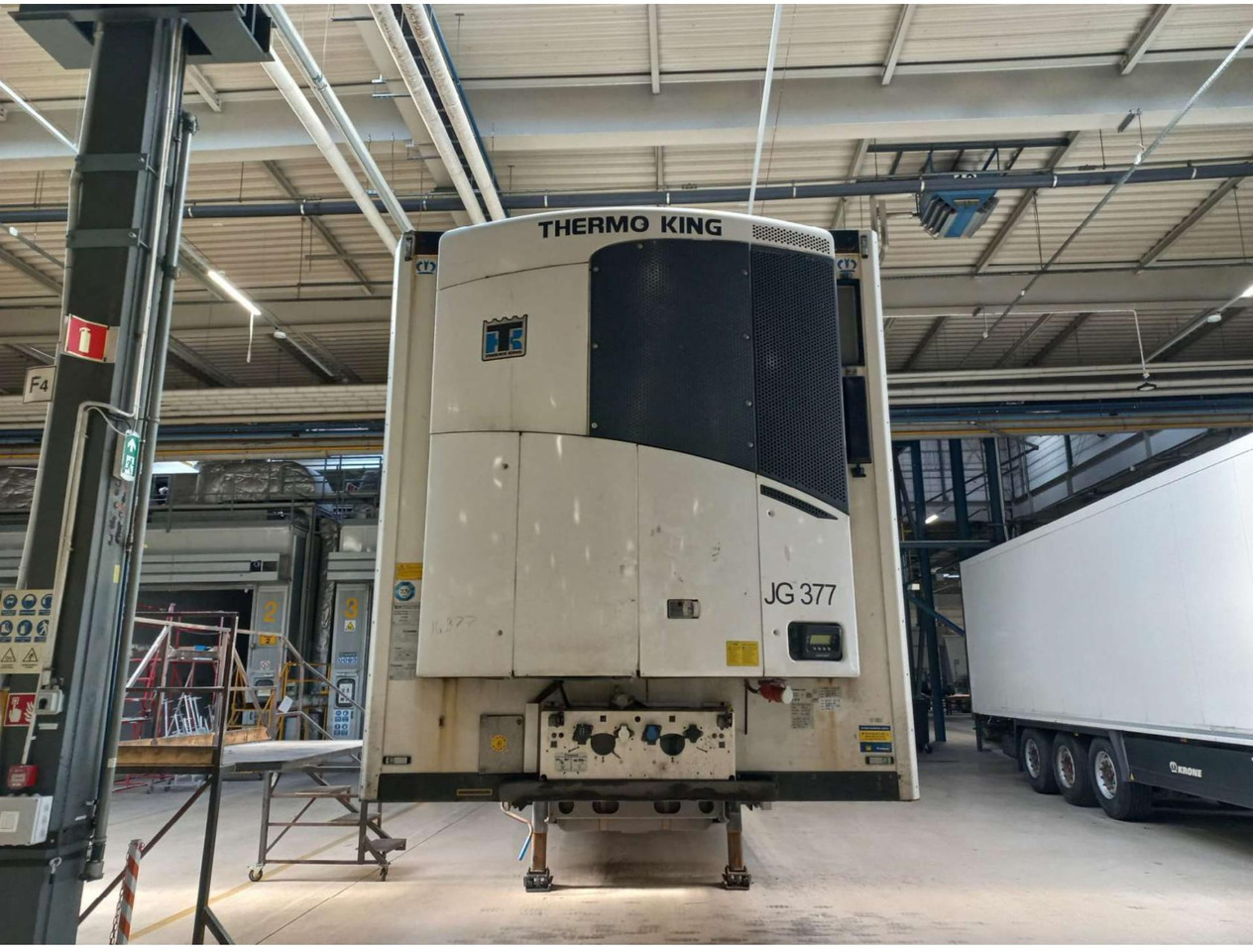2018 Krone SDR Double Deck Cool Liner FP45 ThermoKing SLXi 300 Lifting Axle - Chladírenský návěs: obrázek 4 2018 Krone SDR Double Deck Cool Liner FP45 ThermoKing SLXi 300 Lifting Axle - Chladírenský návěs: obrázek 4
