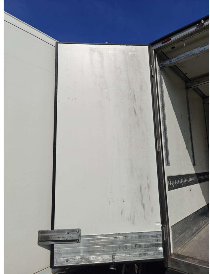2018 Krone SDR Double Deck Cool Liner FP45 ThermoKing SLXi 300 Lifting Axle - Chladírenský návěs: obrázek 3 2018 Krone SDR Double Deck Cool Liner FP45 ThermoKing SLXi 300 Lifting Axle - Chladírenský návěs: obrázek 3