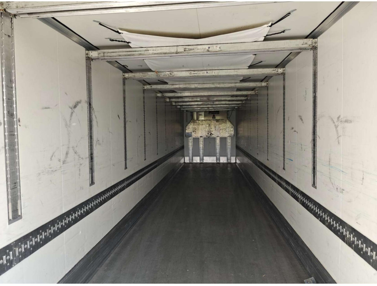 2018 Krone SDR Double Deck Cool Liner FP45 ThermoKing SLXi 300 Lifting Axle - Chladírenský návěs: obrázek 4 2018 Krone SDR Double Deck Cool Liner FP45 ThermoKing SLXi 300 Lifting Axle - Chladírenský návěs: obrázek 4