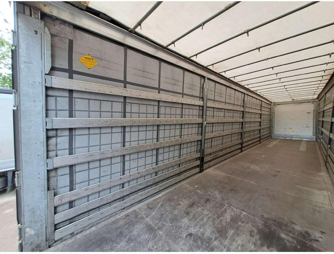2019 Schmitz Cargobull SCS24/L Varios - Plachtový návěs: obrázek 4 2019 Schmitz Cargobull SCS24/L Varios - Plachtový návěs: obrázek 4