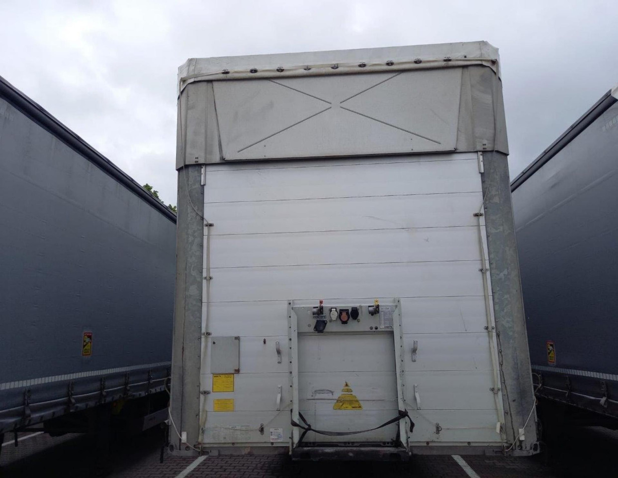 2021 Schmitz Cargobull SCS24/L Varios - Plachtový návěs: obrázek 1 2021 Schmitz Cargobull SCS24/L Varios - Plachtový návěs: obrázek 1