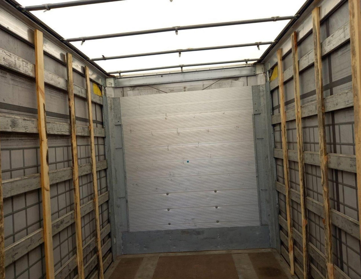 2021 Schmitz Cargobull SCS24/L Varios - Plachtový návěs: obrázek 3 2021 Schmitz Cargobull SCS24/L Varios - Plachtový návěs: obrázek 3