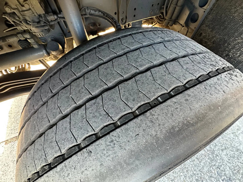 MAN TGS 26.360 / NL TRUCK / EURO 5 / 6x2 / LENK-LIFT / DIJSEL 5 COMP. 23,2 m3 / AUTOMATIC - Cisternové vozidlo: obrázek 5 MAN TGS 26.360 / NL TRUCK / EURO 5 / 6x2 / LENK-LIFT / DIJSEL 5 COMP. 23,2 m3 / AUTOMATIC - Cisternové vozidlo: obrázek 5