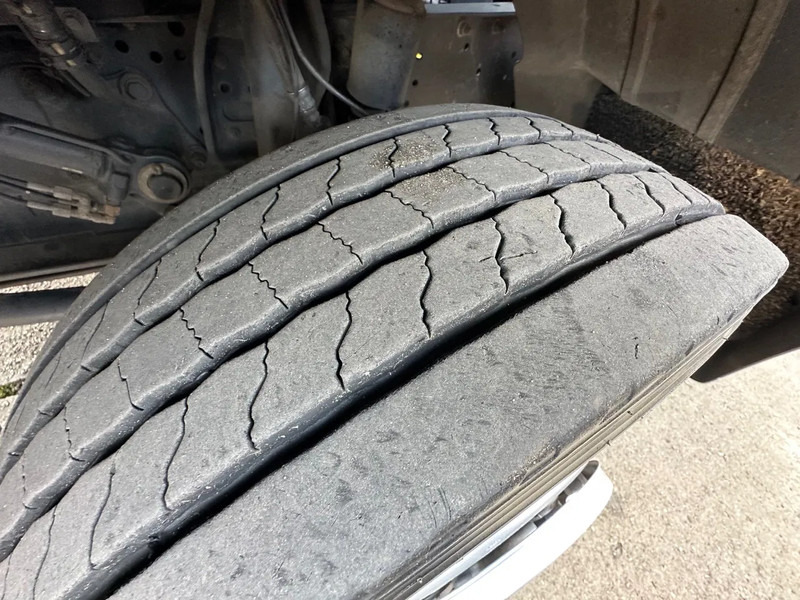 Mercedes-Benz Atego 1018 / NL TRUCK / AIRCO / BOX+LIFT+SIDE DOOR / AUTOMATIC - Skříňový nákladní auto: obrázek 5 Mercedes-Benz Atego 1018 / NL TRUCK / AIRCO / BOX+LIFT+SIDE DOOR / AUTOMATIC - Skříňový nákladní auto: obrázek 5