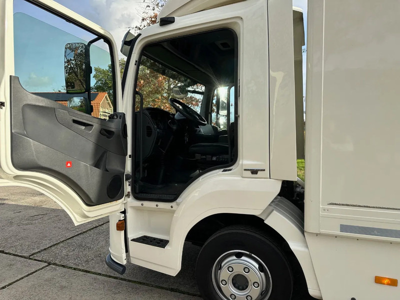 Mercedes-Benz Atego 916 / NL TRUCK / EURO 6 / TOP CONDITION!! / ELEC. SLIDING DOOR+DOUBLE SIDE DOOR+STEP / NEW TACHO - Skříňový nákladní auto: obrázek 4 Mercedes-Benz Atego 916 / NL TRUCK / EURO 6 / TOP CONDITION!! / ELEC. SLIDING DOOR+DOUBLE SIDE DOOR+STEP / NEW TACHO - Skříňový nákladní auto: obrázek 4