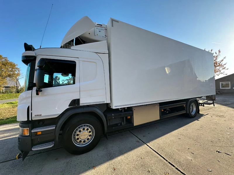 Scania P280 / NL TRUCK / EURO 6 / FULL AIR / CARRIER SUPRA 1250 / TOPCONDITION / LIFT+DOORS - Chladírenský nákladní automobil: obrázek 4 Scania P280 / NL TRUCK / EURO 6 / FULL AIR / CARRIER SUPRA 1250 / TOPCONDITION / LIFT+DOORS - Chladírenský nákladní automobil: obrázek 4