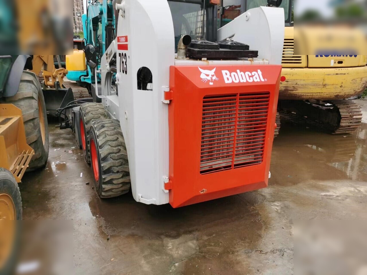 BOBCAT 763 - Smykový nakladač: obrázek 2 BOBCAT 763 - Smykový nakladač: obrázek 2