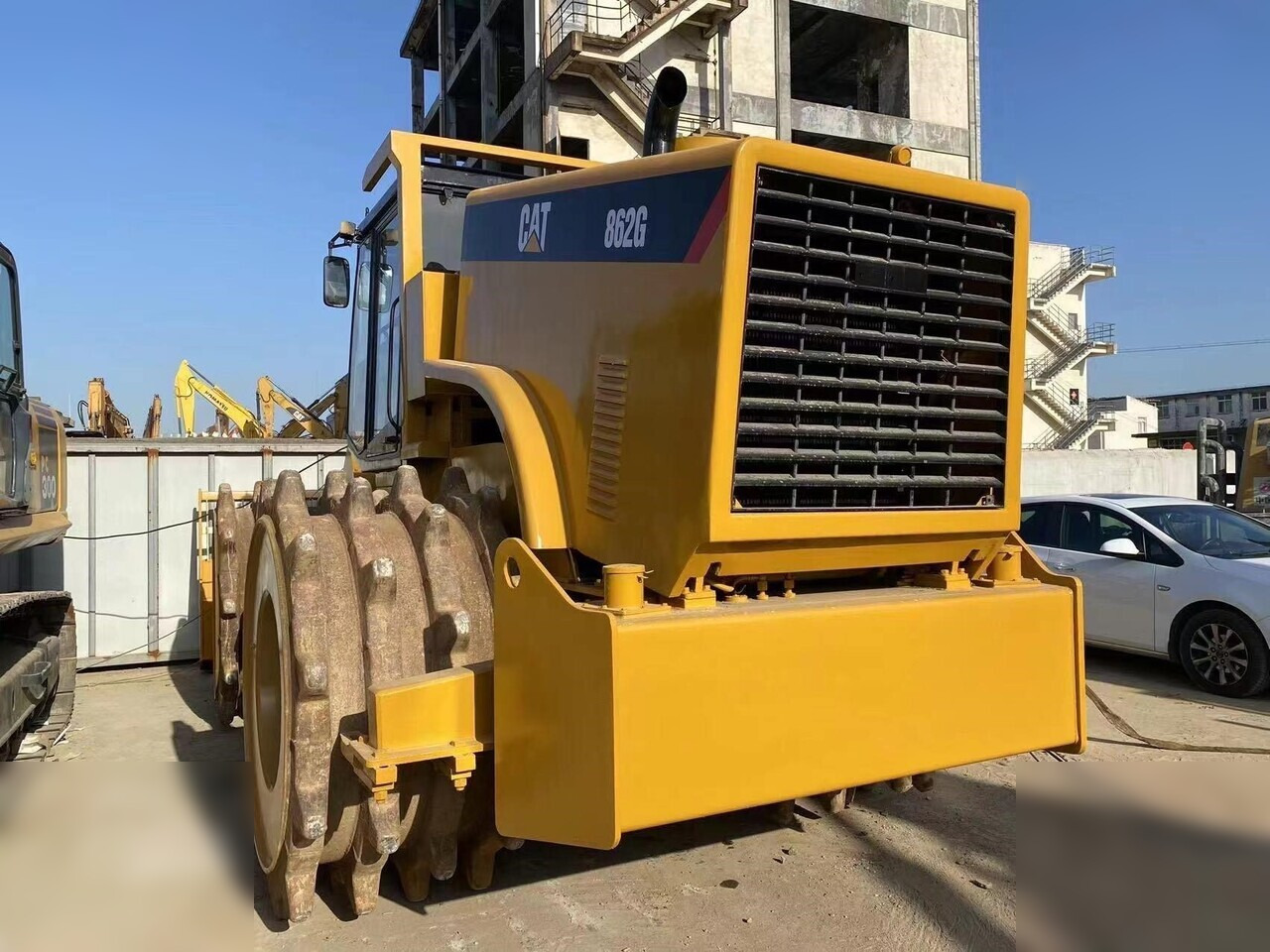 CATERPILLAR 826G - Kompaktor: obrázek 2 CATERPILLAR 826G - Kompaktor: obrázek 2