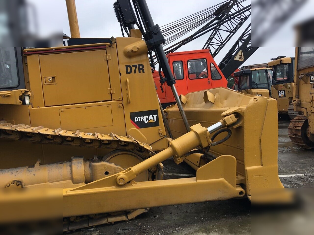 CATERPILLAR D7R - Buldozer: obrázek 5 CATERPILLAR D7R - Buldozer: obrázek 5