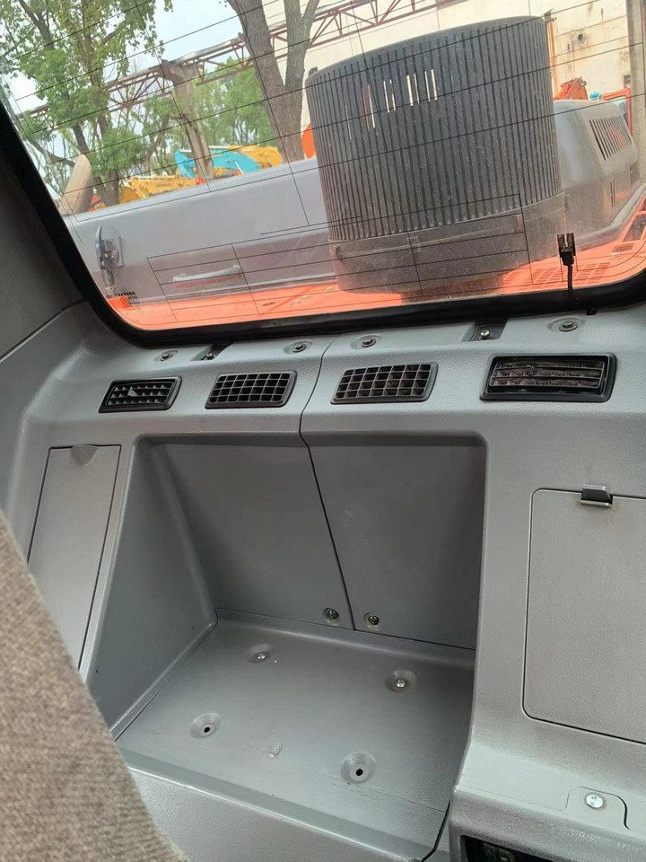 DOOSAN DX300LC - Pásové rýpadlo: obrázek 3 DOOSAN DX300LC - Pásové rýpadlo: obrázek 3